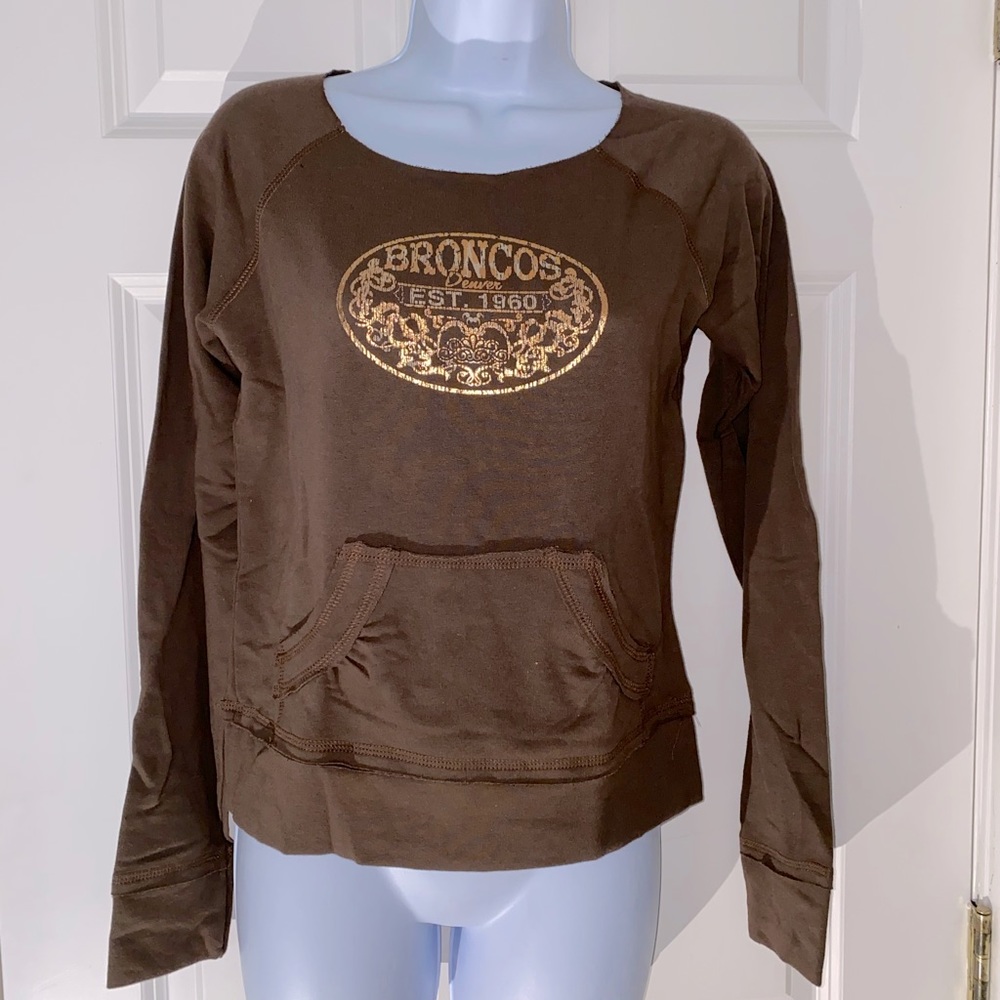 Womens Denver Broncos crew kangaroo pocket sweatshirt. NWT